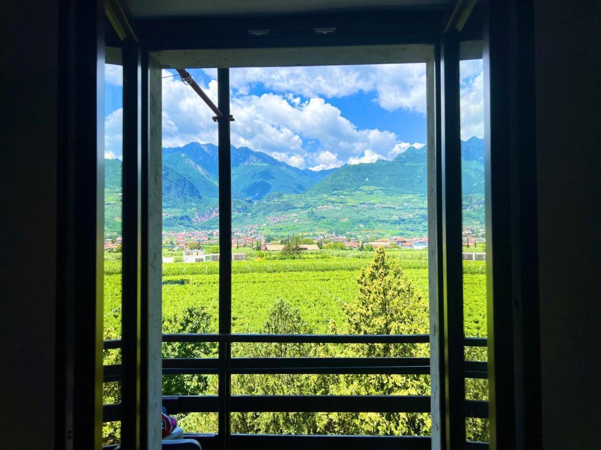 G-House Modernes Apartment Mit Tollem Ausblick Riva del Garda Esterno foto