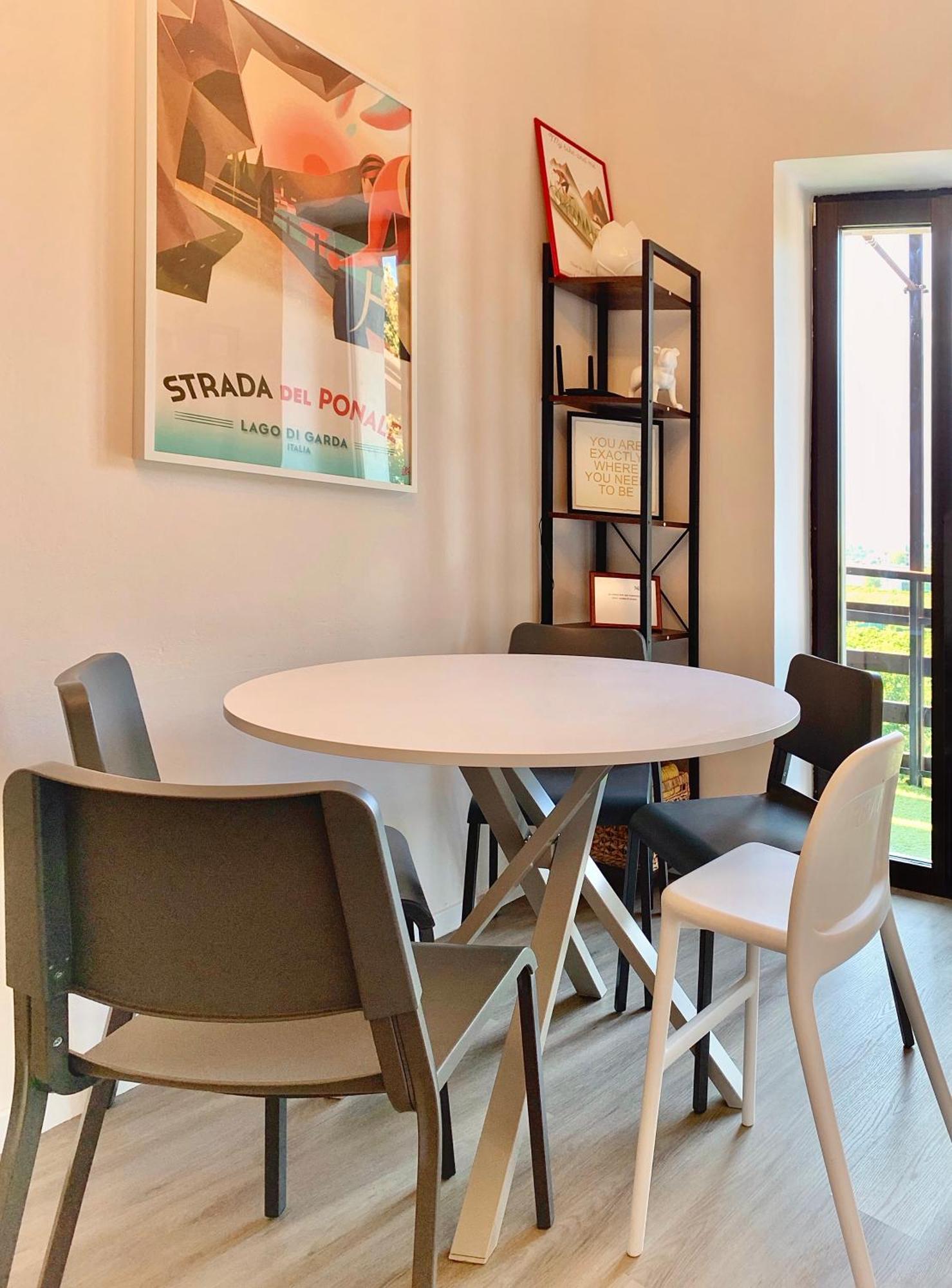 G-House Modernes Apartment Mit Tollem Ausblick Riva del Garda Esterno foto
